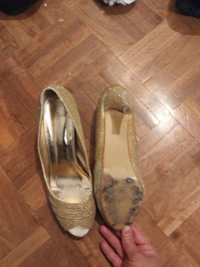 Zapatos de fiesta dorados mujer
