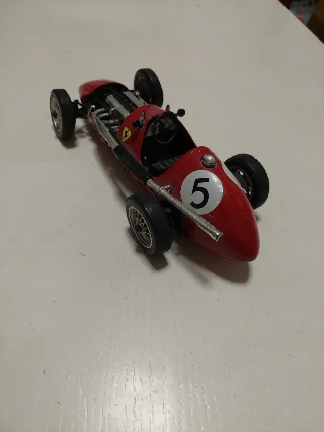 Modellino Ferrari 500 F2 Ascari scala 1/16 Art. P