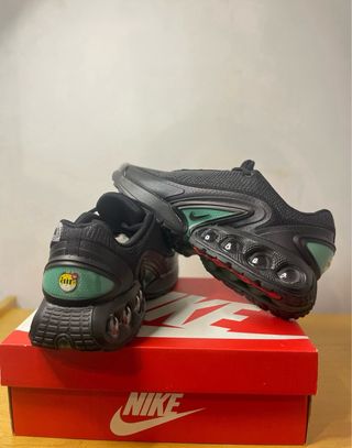 Nike Air Supreme Negras