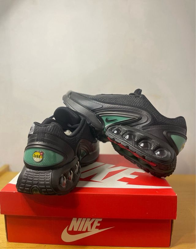 Nike Air Supreme Negras
