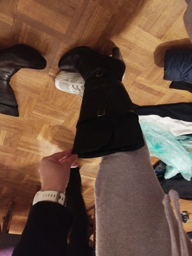 Botas altas de tacón negras