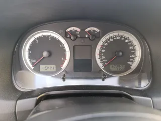 Volkswagen Golf 2004