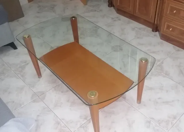 Mesa de centro cristal y madera