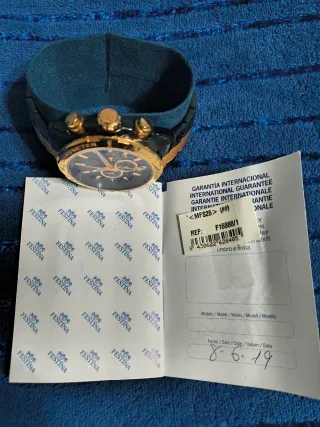 Reloj Festina Cronógrafo Negro y Dorado