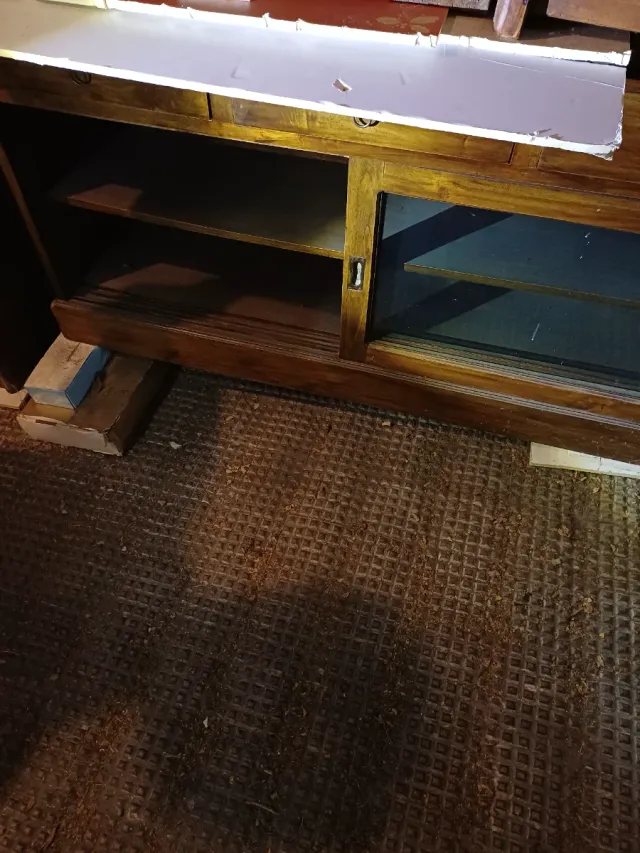 Mueble de television de madera