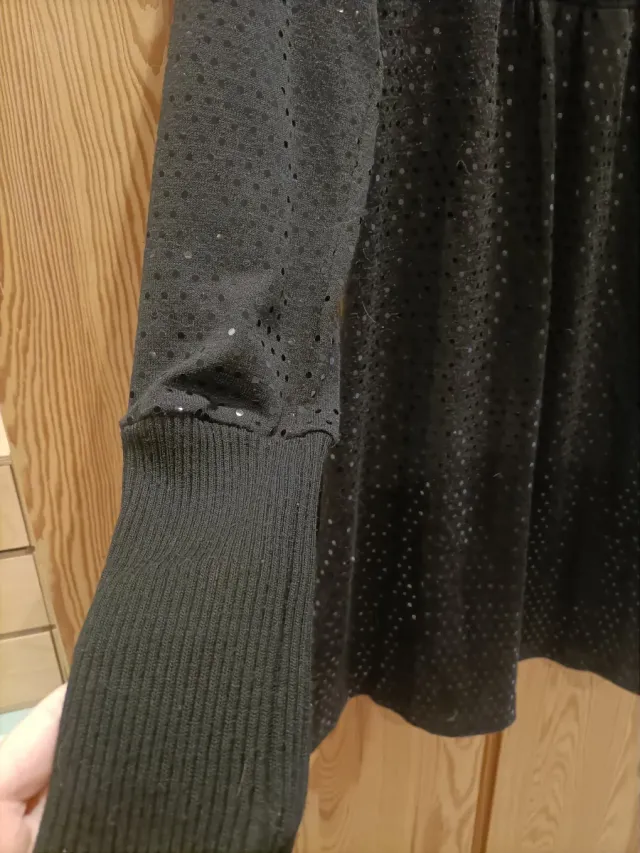 Mini vestido negro con brillos