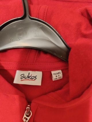 Felpa bambina rossa con scritte dorate