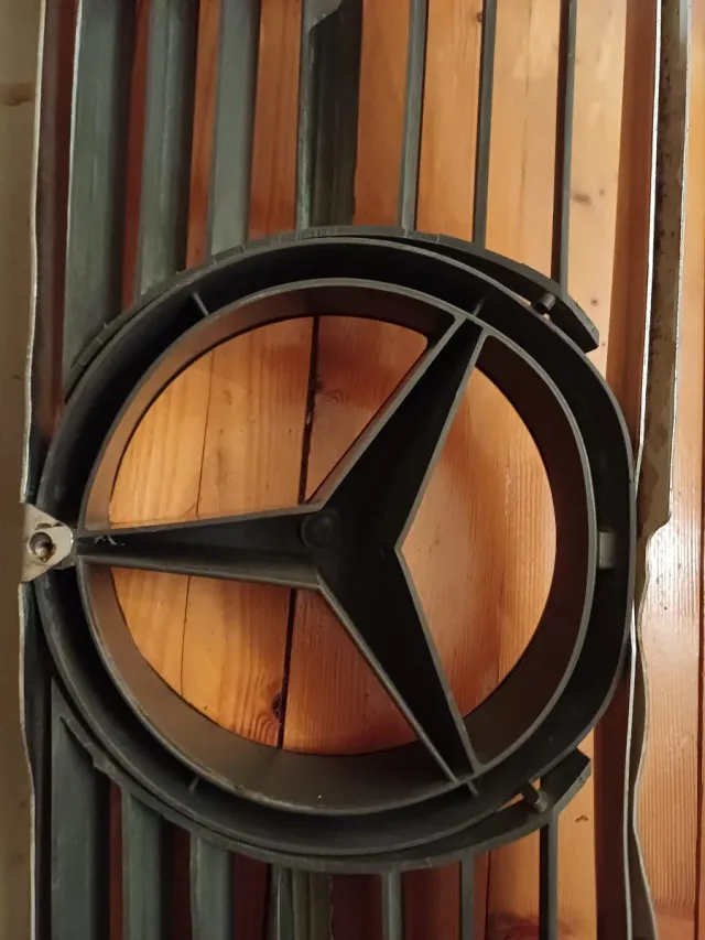 Calandra Mercedes W107 SL 1078881523 1078881623