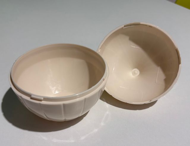 Portacipolla beige in plastica