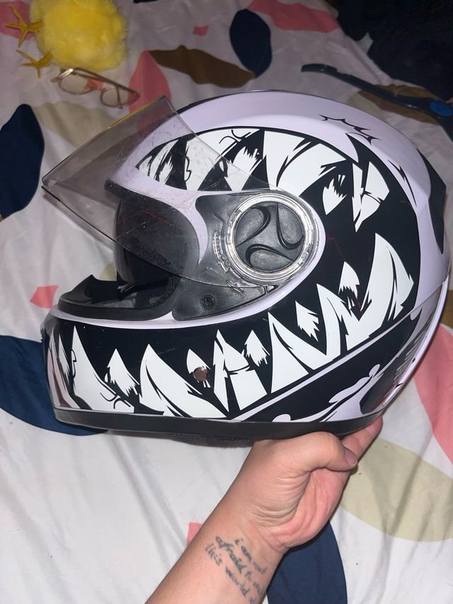 Casco DAYU Talla XL con auriculares