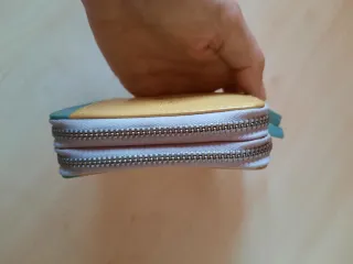 Cartera piel amarilla y turquesa Abbacino