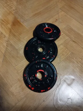 Discos de pesa 28mm (2x1kg, 1x2kg).