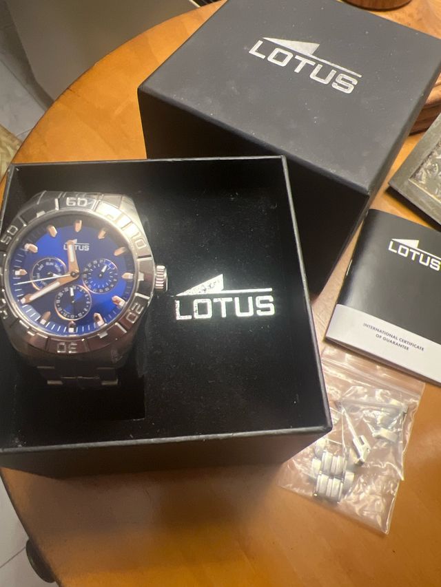 Reloj Lotus Cronógrafo Azul y Plateado