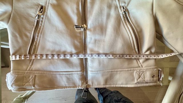 Cazadora efecto piel Stradivarius S/36