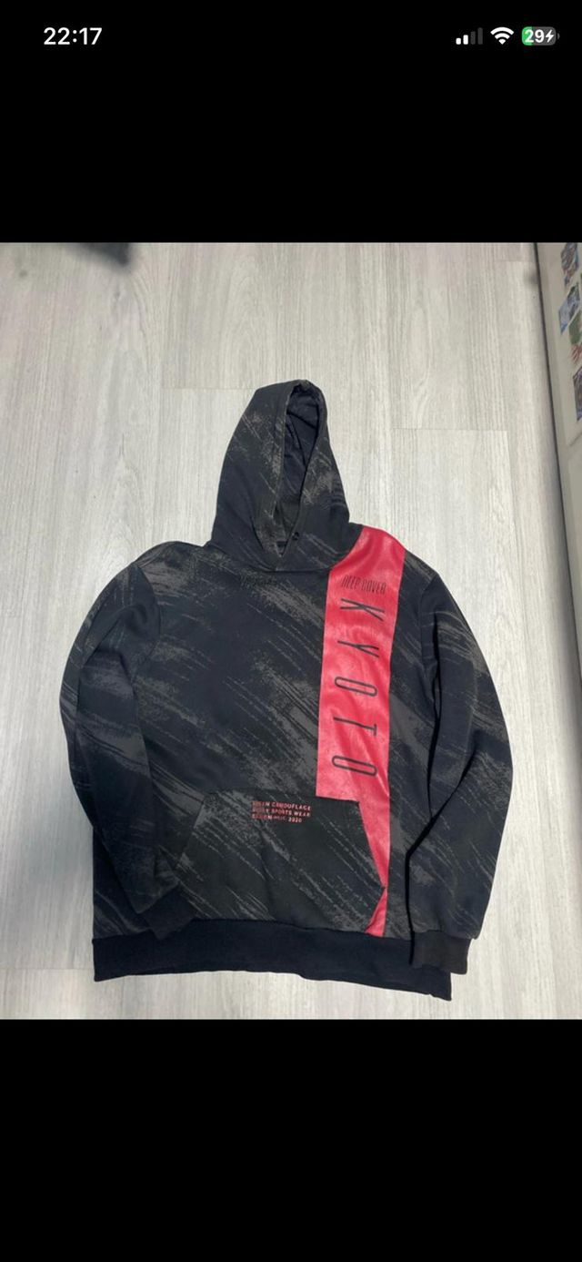 Sudadera Bershka Negra y Roja