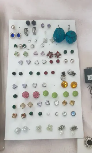 Lote bisutería  Pendientes, anillos