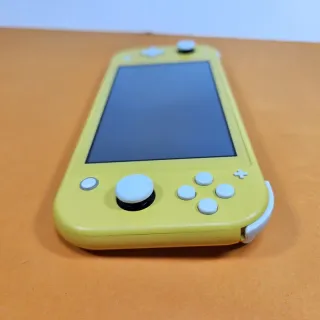 Nintendo Switch Lite Giallo con scatola