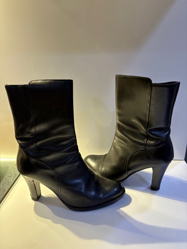 Botas de tacón negras talla 38