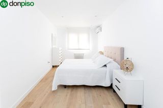 Piso en venta en Pajaritos - Plaza de Toros en Granada