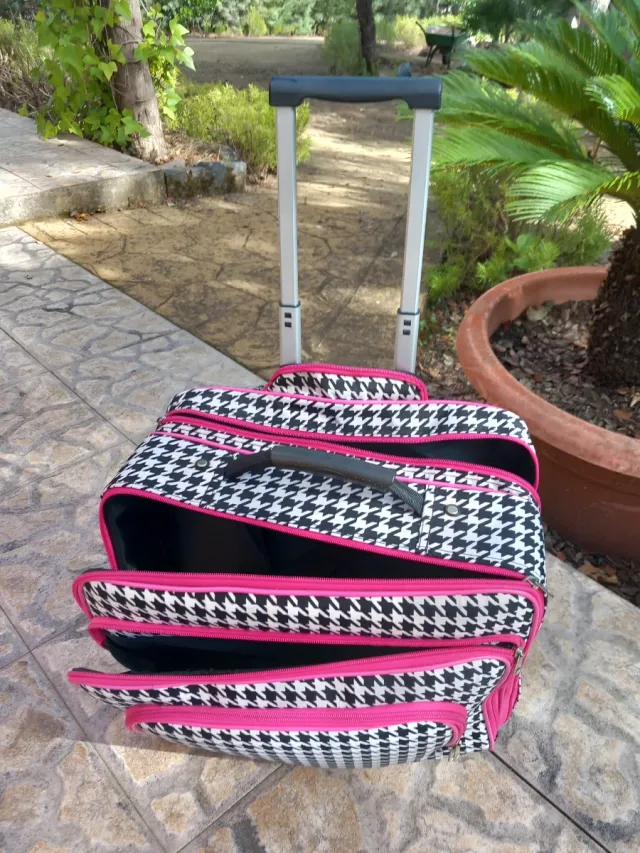 Maleta trolley para portátil con ruedas