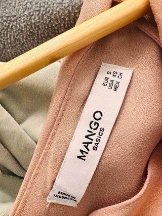 Mono de fiesta salón pastel