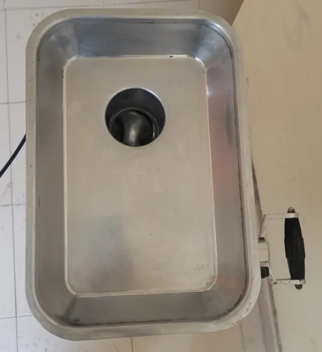 Picadora de carne profesional + Sierra eléctrica