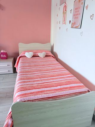 Cameretta bambina: armadio e cassettiera