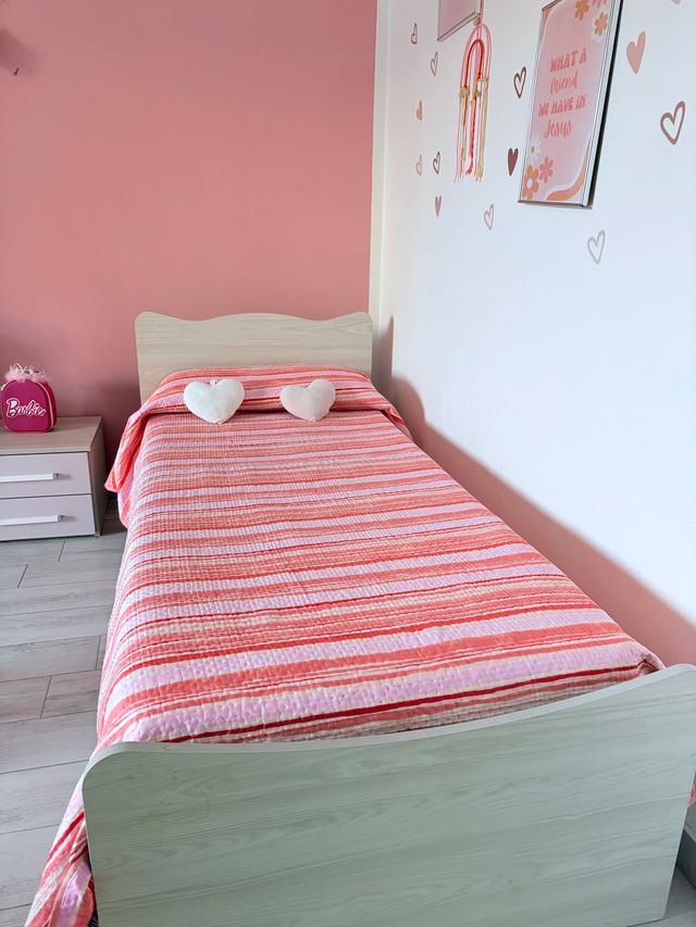 Cameretta bambina: armadio e cassettiera