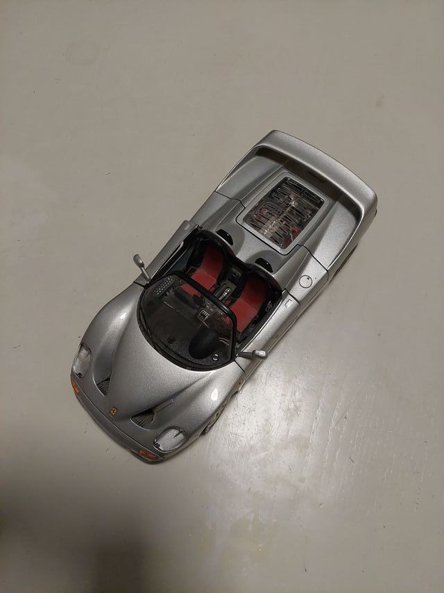 Modellino Auto Ferrari F50 1995