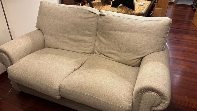 Sofá beige de tela