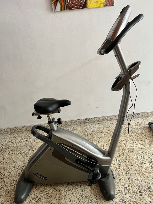 Bicicleta Estática BH Carbon Bike Program Urge.