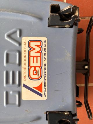 Equipo elevación paneles solares CEM. 11,4 m.