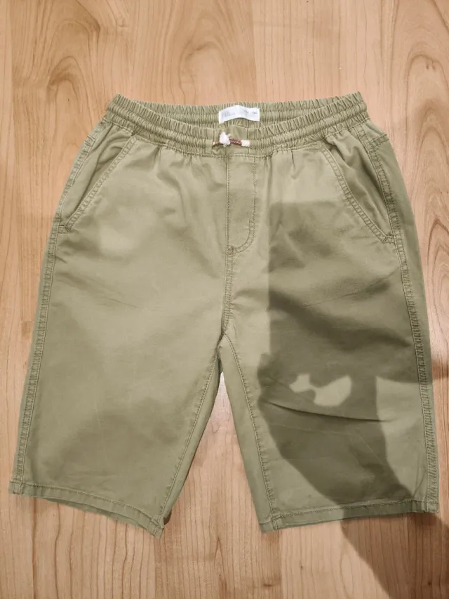 Pantalón corto verde Zara Talla 14 años
