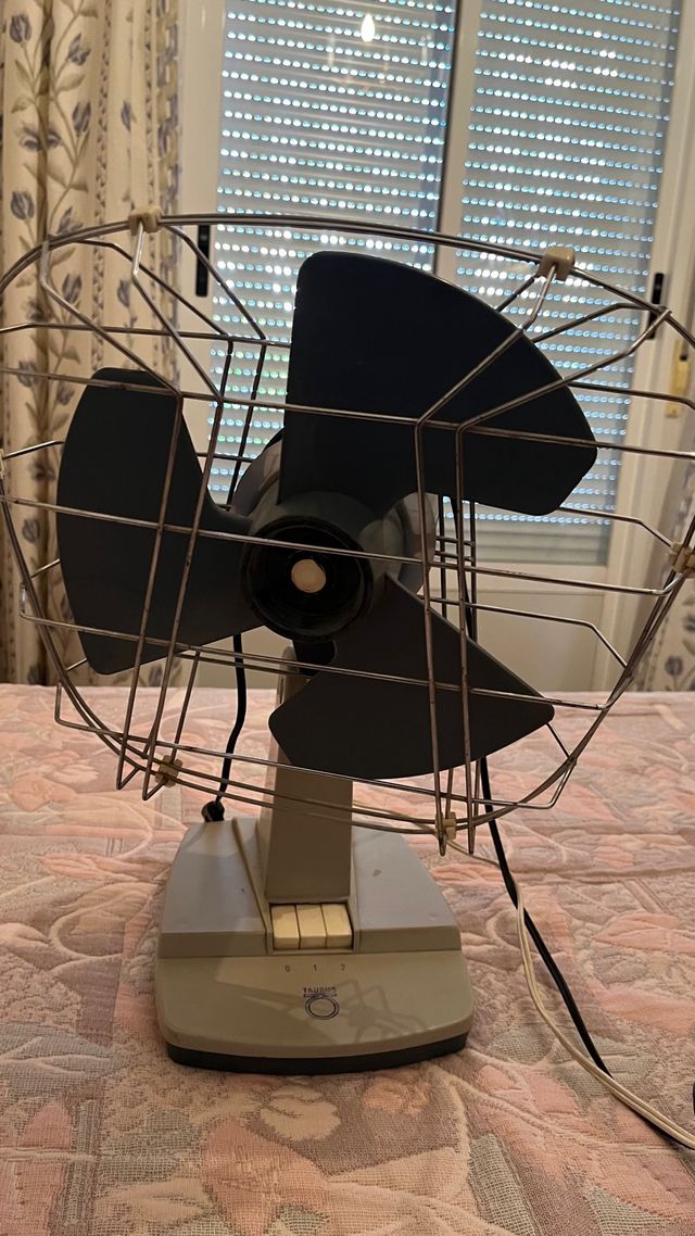 Ventilador de mesa vintage