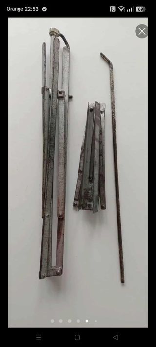 Atril metálico plegable