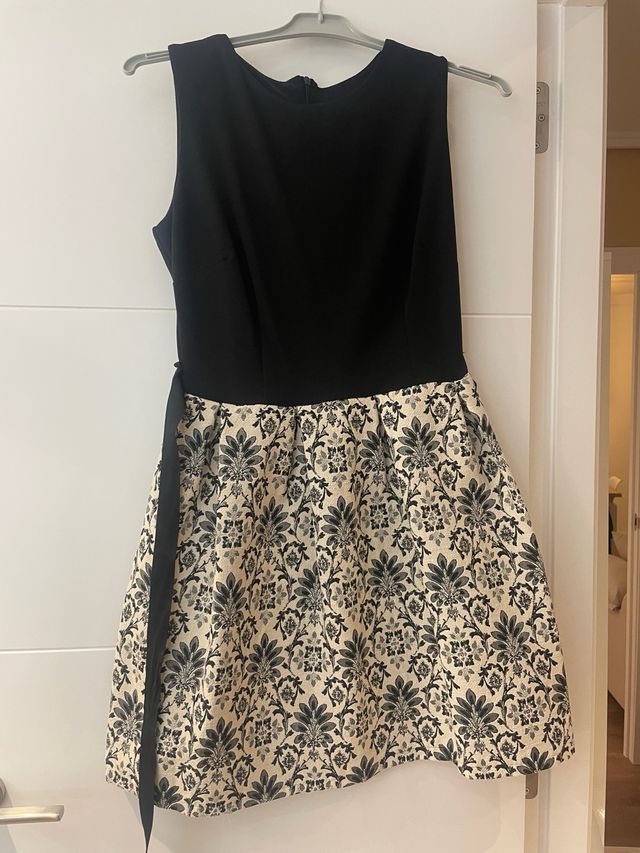 Elegante vestido negro