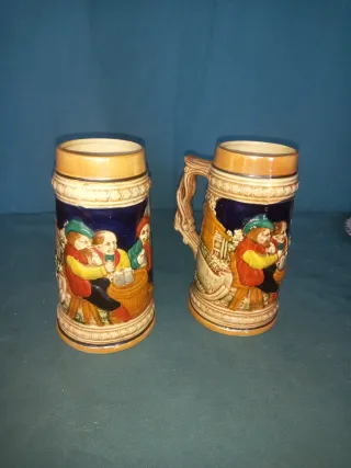 Coppia di boccali da birra in ceramica. Vintage.