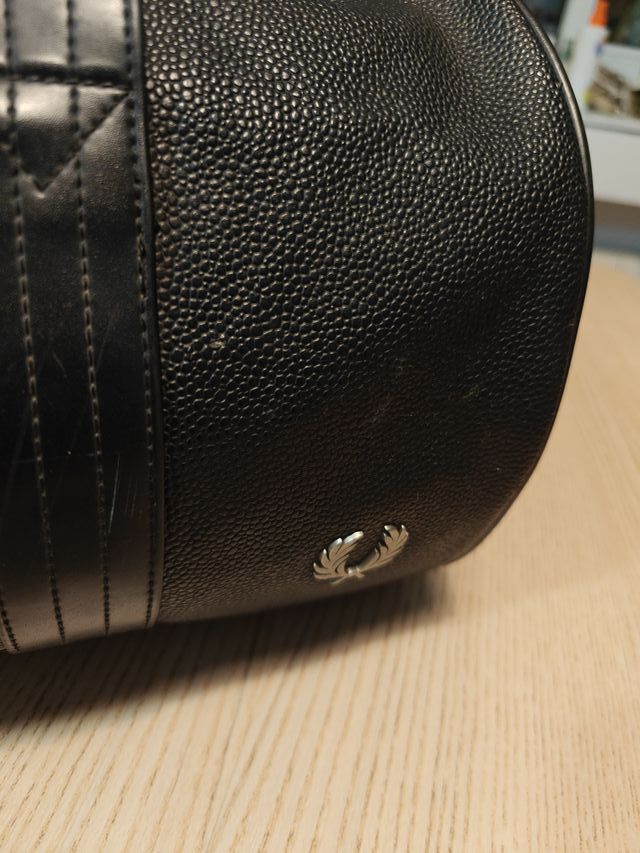Bolsa de viaje Fred Perry negra