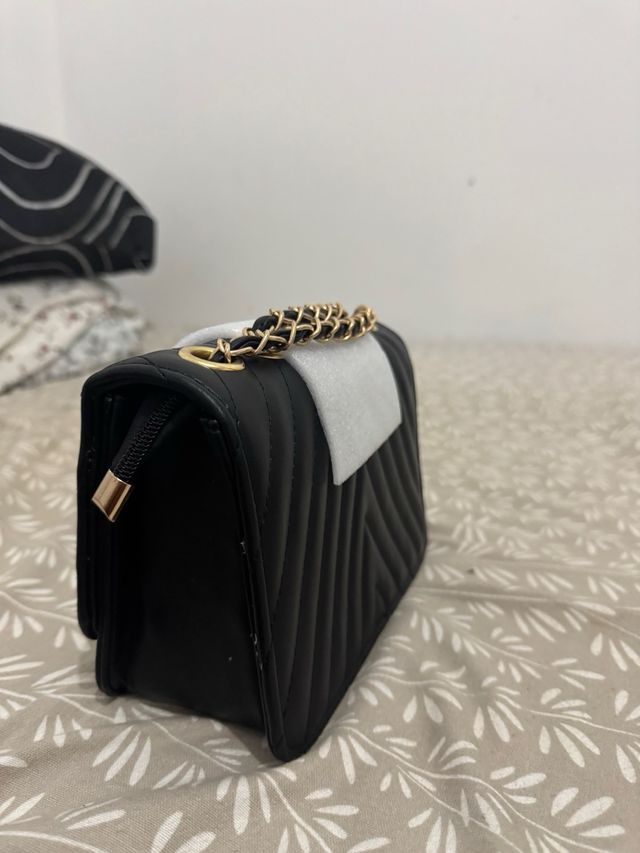 Bolso Negro Mujer Cadena Dorada