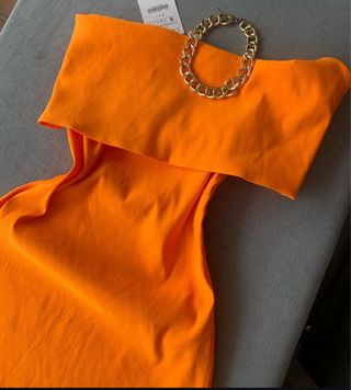 Vestido midi Zara naranja