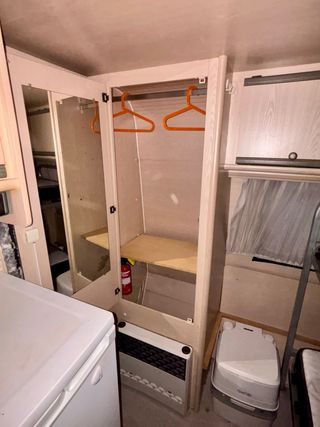 Caravana Dethleffs menos 750Kg