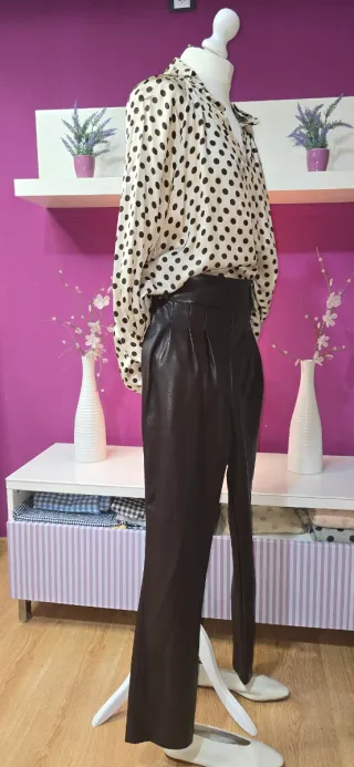 Pantalón Guess Polipiel Marrón Talla 44