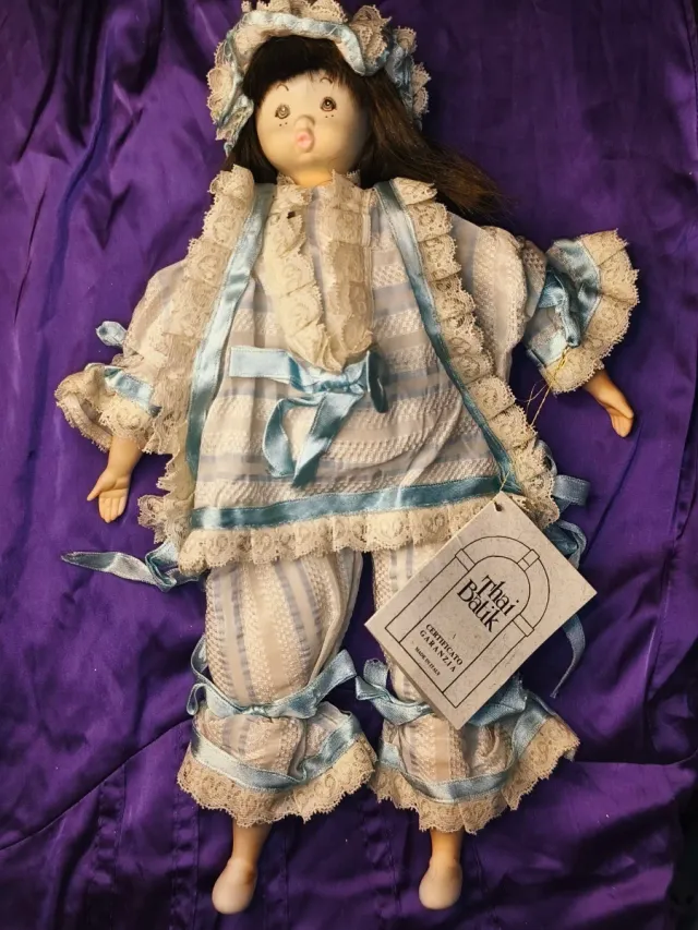 Bambola porcellana Thai Batik Italia