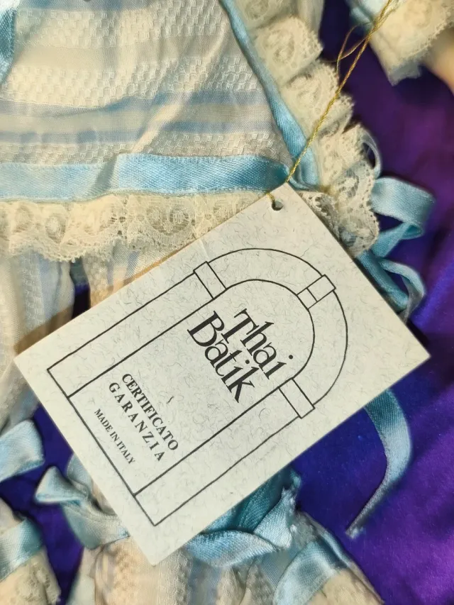 Bambola porcellana Thai Batik Italia