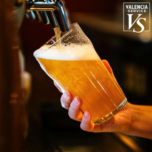 0794 - BAR, CAFETERÍA, RESTAURANTE Y PIZZERÍA EN L