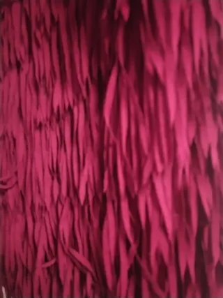 Camiseta tirantes flecos burdeos