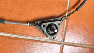 Arco elevalunas manual izquierdo conductor. Nissan