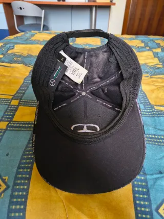 Cappello Mercedes AMG Petronas F1 Nero