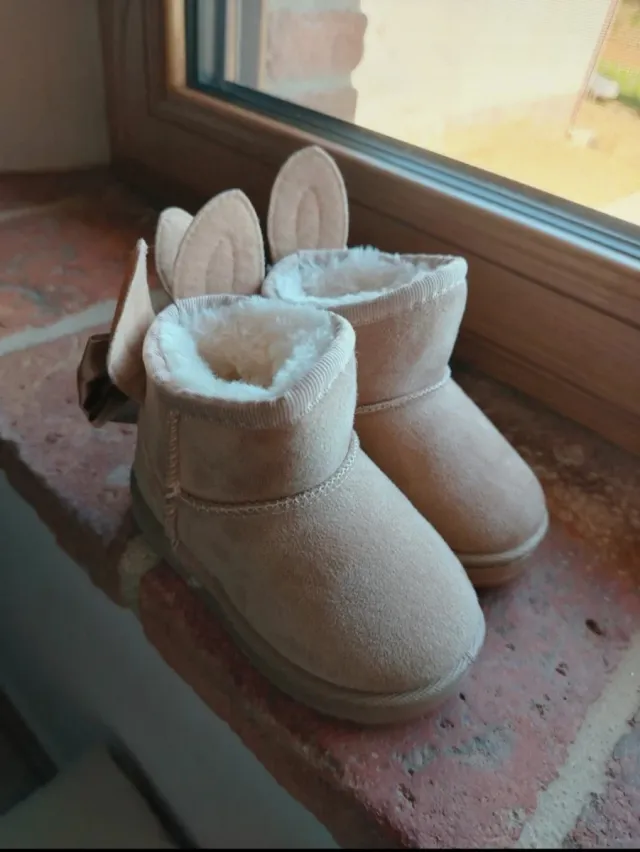 Stivaletti bambina camoscio chiaro con orecchie
