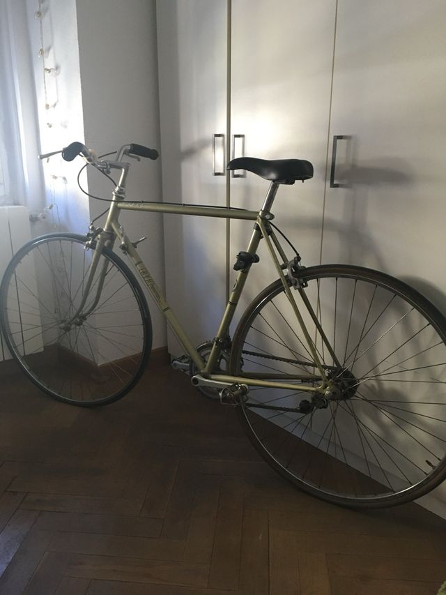Bicicleta BH dorada